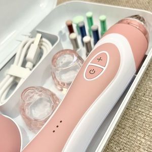 PMD Elite Pro: Personal Microderm Elite Pro
with Stand and Case